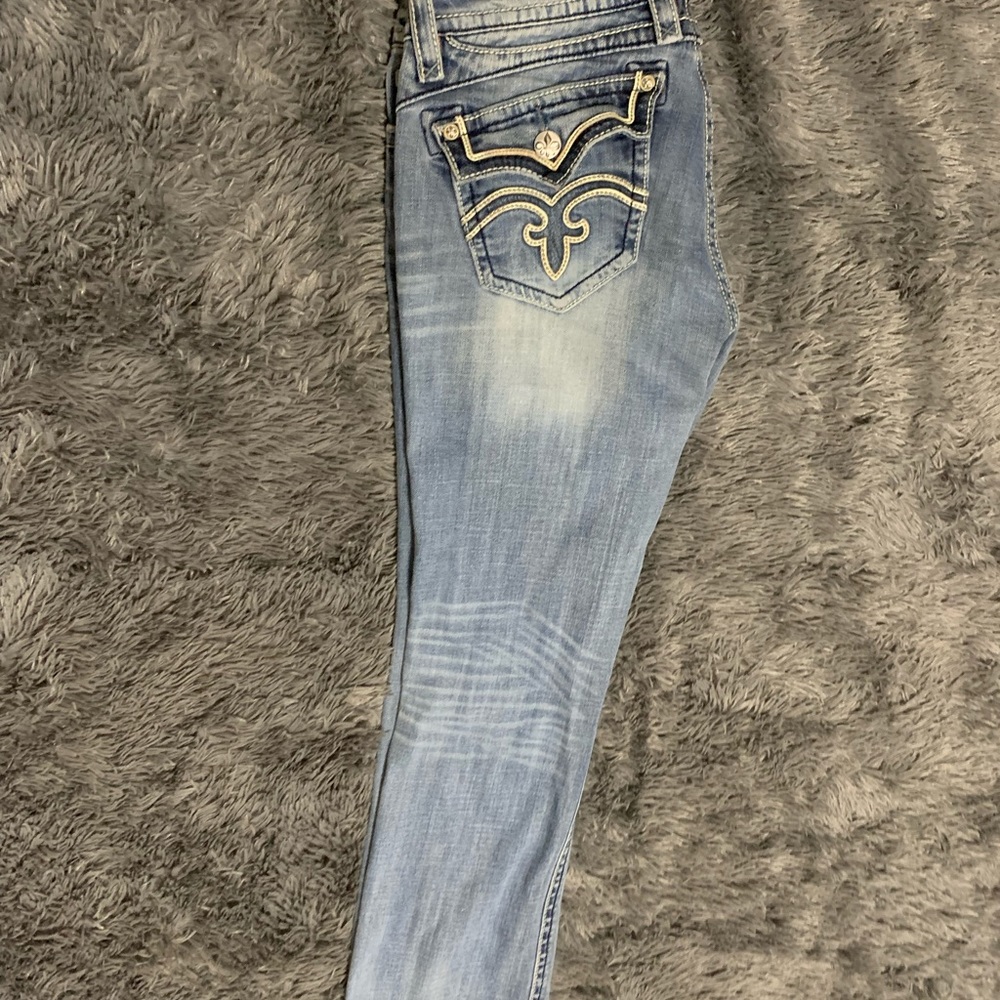 Rock Revival size 32